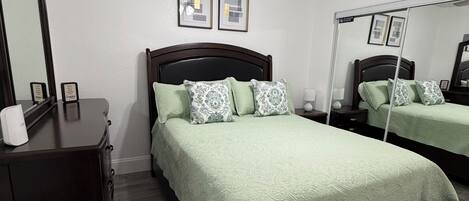 1 bedroom, iron/ironing board, free WiFi, bed sheets
