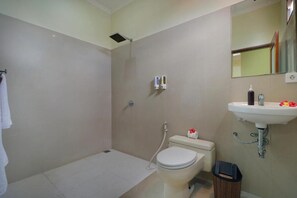 Vila, 2 kamar tidur, pemandangan kolam renang | Kamar mandi