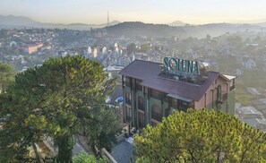 View from property - Soluna Dalat Hotel (Da Lat)