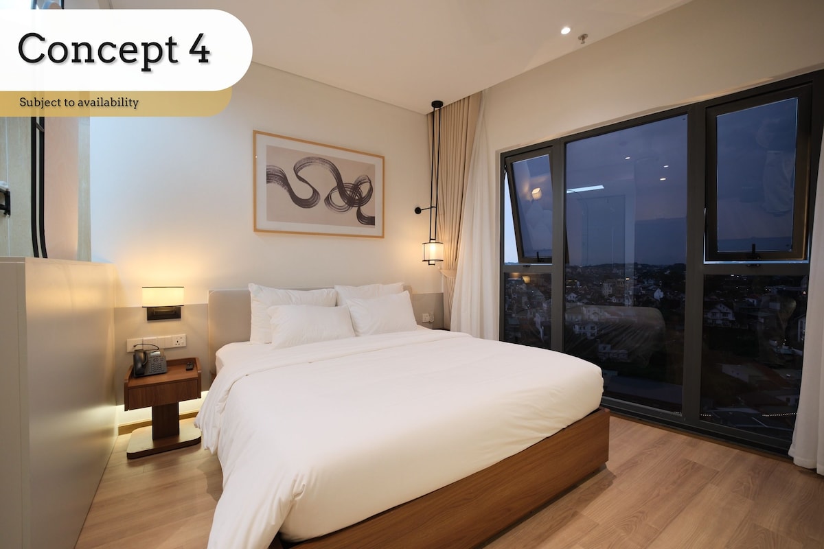 Deluxe Double Room, City View | Minibar, in-room safe, desk, blackout drapes