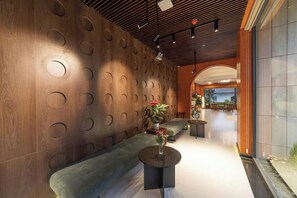 Sala de estar en el lobby