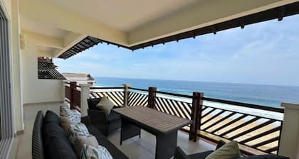 Oceanfront Two bedroom - Nautico1462
