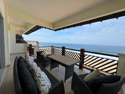 Oceanfront Two bedroom -  Nautico1462