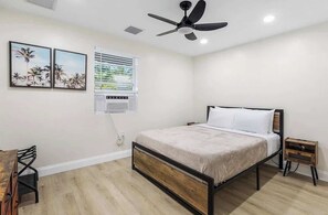 2 bedrooms, desk, iron/ironing board, travel cot