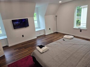 4 bedrooms, iron/ironing board, WiFi, bed sheets - Spacious 4-bedroom house close to the games and Atlanta Village (Atlanta)