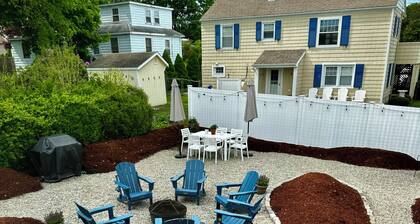 Boutique 3-bedroom cottage, 2 separate units located in Waterford close to beach