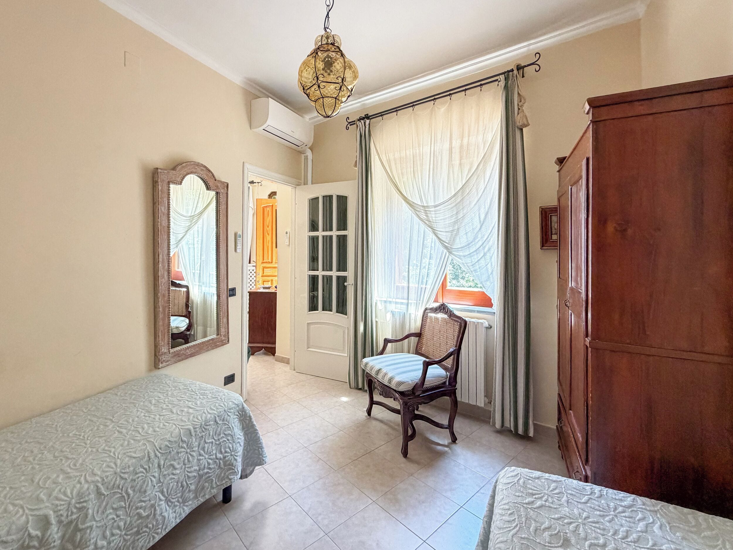 Casa panorámica, vistas a la ciudad | Cortinas opacas, tabla de planchar con plancha, wifi gratis