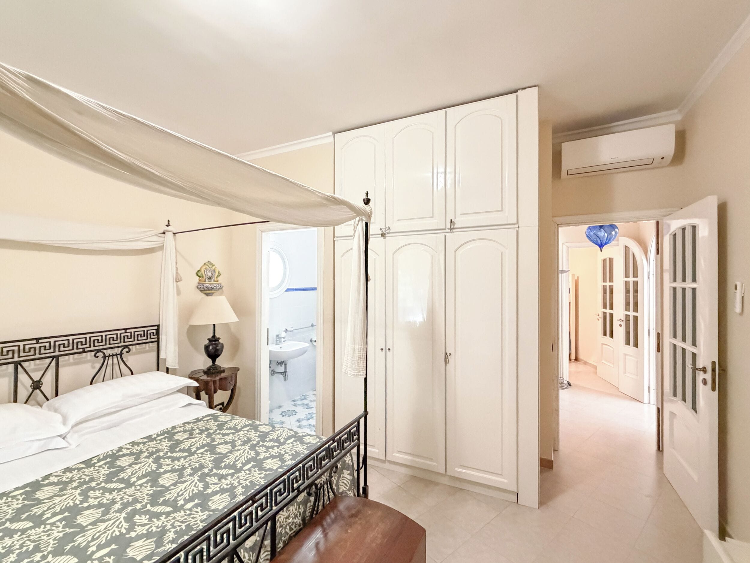 Casa panorámica, vistas a la ciudad | Cortinas opacas, tabla de planchar con plancha, wifi gratis