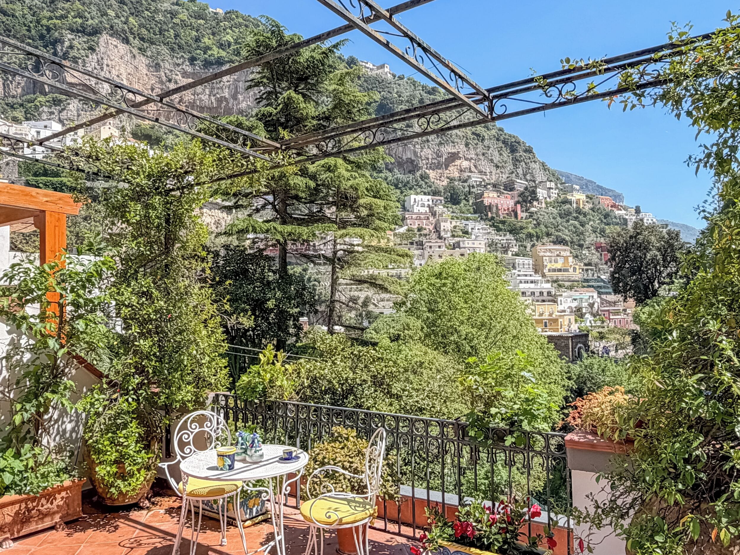 Vue sur la ville depuis l’hébergement