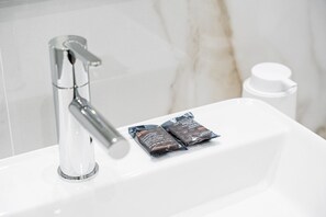 Bathroom - GuestReady - Seaside retreat in Matosinhos (Matosinhos)