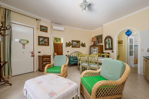 Positano Elegant Terrace – Panoramic Home with Terrace in the Heart of Positano
