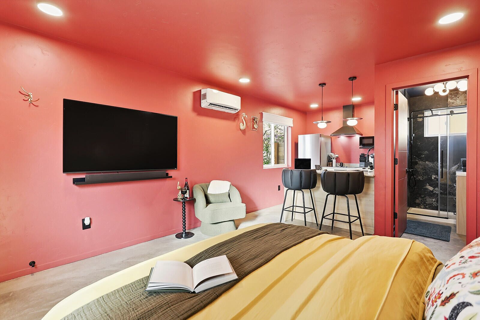 1 chambre, fer et planche à repasser, Wi-Fi, draps fournis