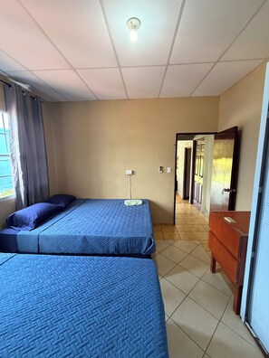 3 bedrooms, WiFi, bed sheets - Cozy beach house - 5 minute walk to the fabulous Playa San Blas 3 rooms with AC (Playa San Blas)