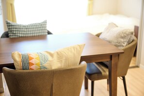 Desk, blackout drapes, free WiFi - ShaMaison richelive Yoshizuka by Tranova (Fukuoka)