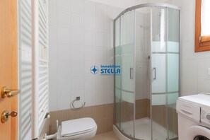 Dusche, Bidet