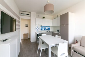 Interior - WAVE2 [residence pool+#trilocale#] (Lido di Jesolo)