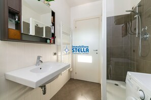 Shower, bidet - Laguna Park °Pool°- 05 (Lido di Jesolo)