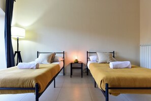 2 bedrooms, iron/ironing board, free WiFi, bed sheets - 4BNB - Spacious Retreat by Colosseo (Rome)