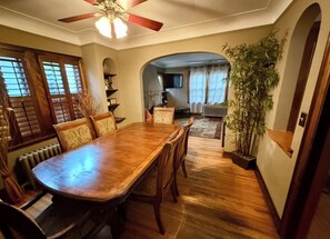 Dining - 3-bedroom house off Vincent Avenue with cool AC (Minneapolis)