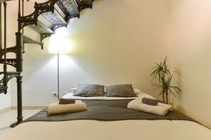 2 bedrooms, iron/ironing board, free WiFi, bed sheets - 4BNB - San Lorenzo Spacious Apartment (Rome)