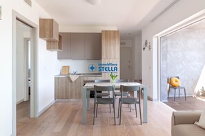 Dining - WPT Tower/ #luxury apartment with swimming pool# (Jesolo)