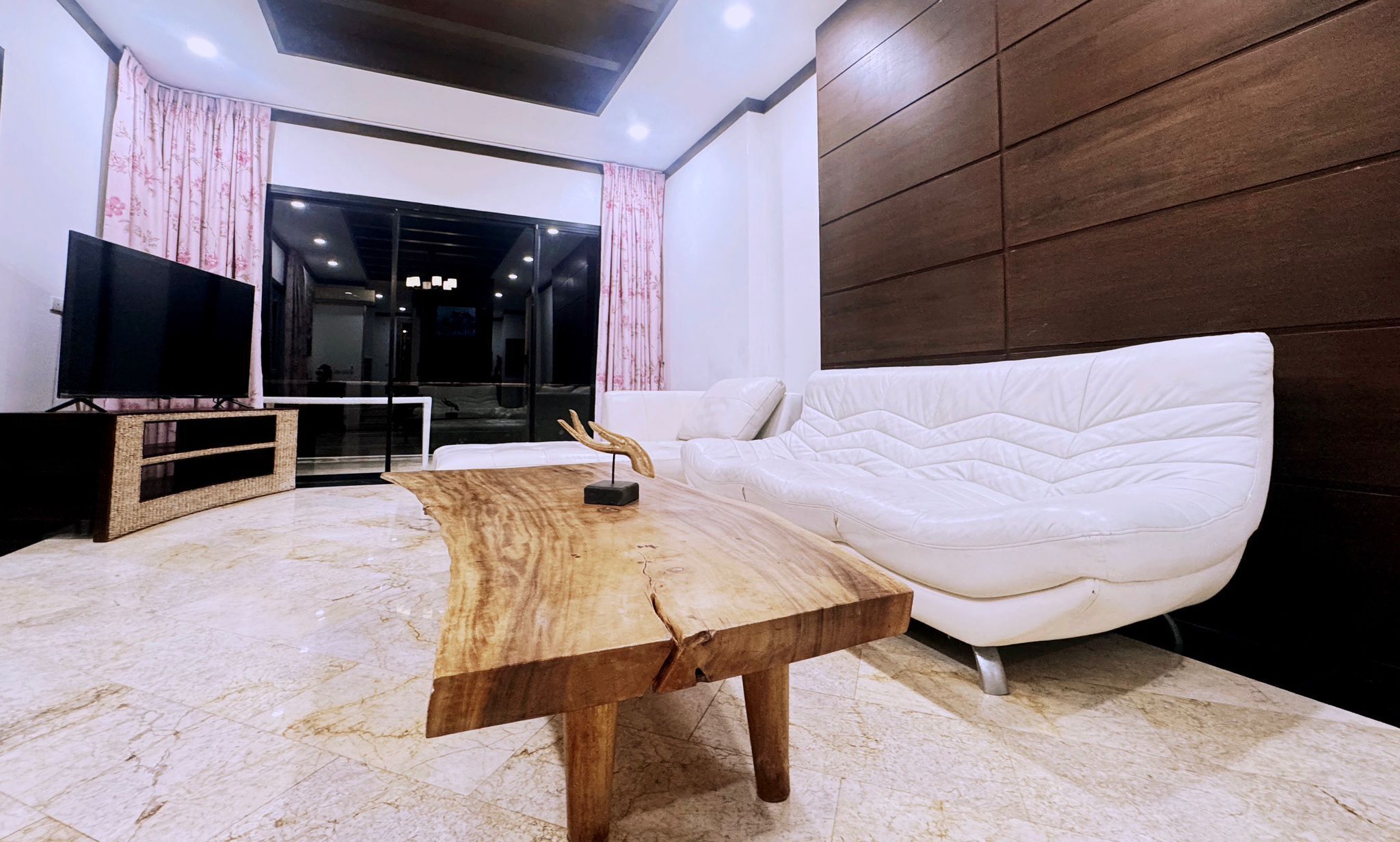 Villa, 4 Bedrooms, Sea View | Interior