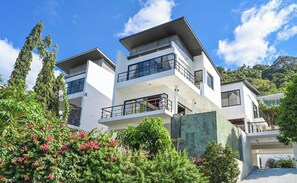 Bagian depan properti