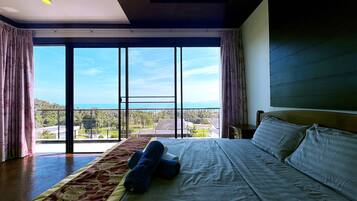 Villa, 4 camere da letto, vista mare | Una cassaforte in camera, ferro/asse da stiro, Wi-Fi gratuito