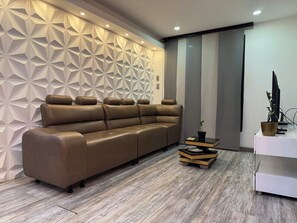 Comfort Apartment | Living area - HERMOSO APARTAMENTO EN LAURELES ESTADIO (Medellín)
