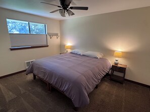 Room - Water View Home Near West Beach (Coupeville)