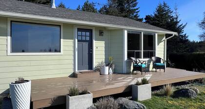 Water View Home Near West Beach