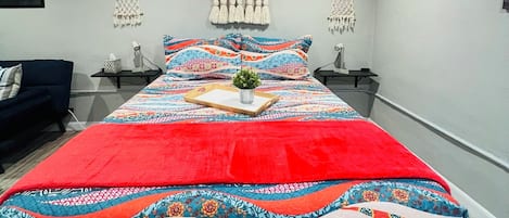 3 bedrooms, iron/ironing board, Internet, bed sheets