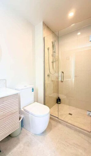 Hair dryer, towels, shampoo, toilet paper - Central Christchurch Sweet Home (Christchurch)