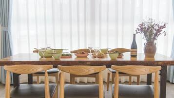 用餐
