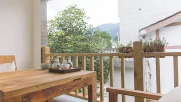 Twin Room, Balcony, Garden View | Outdoor dining