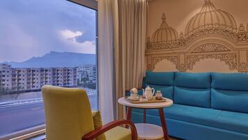 Club Double Room, City View | Desk, laptop workspace, free WiFi