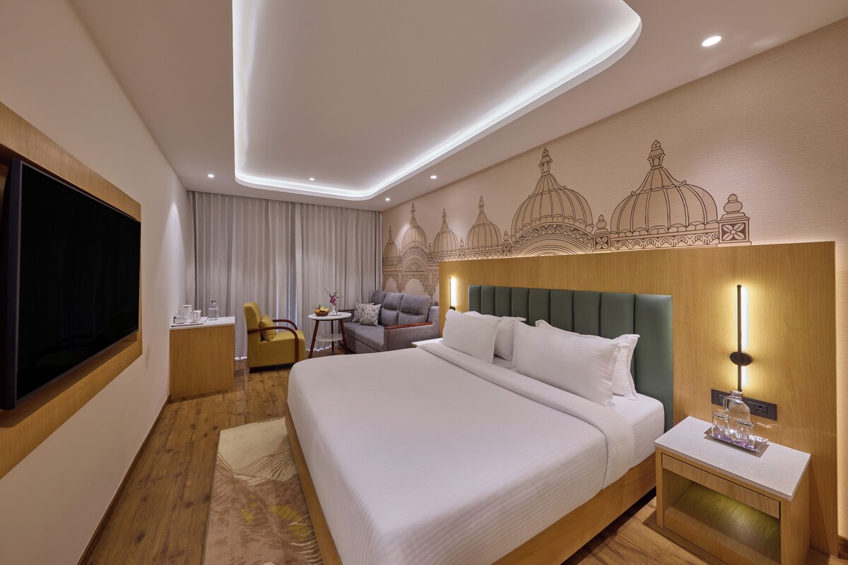 Standard Double or Twin Room, City View | Desk, laptop workspace, WiFi (free)