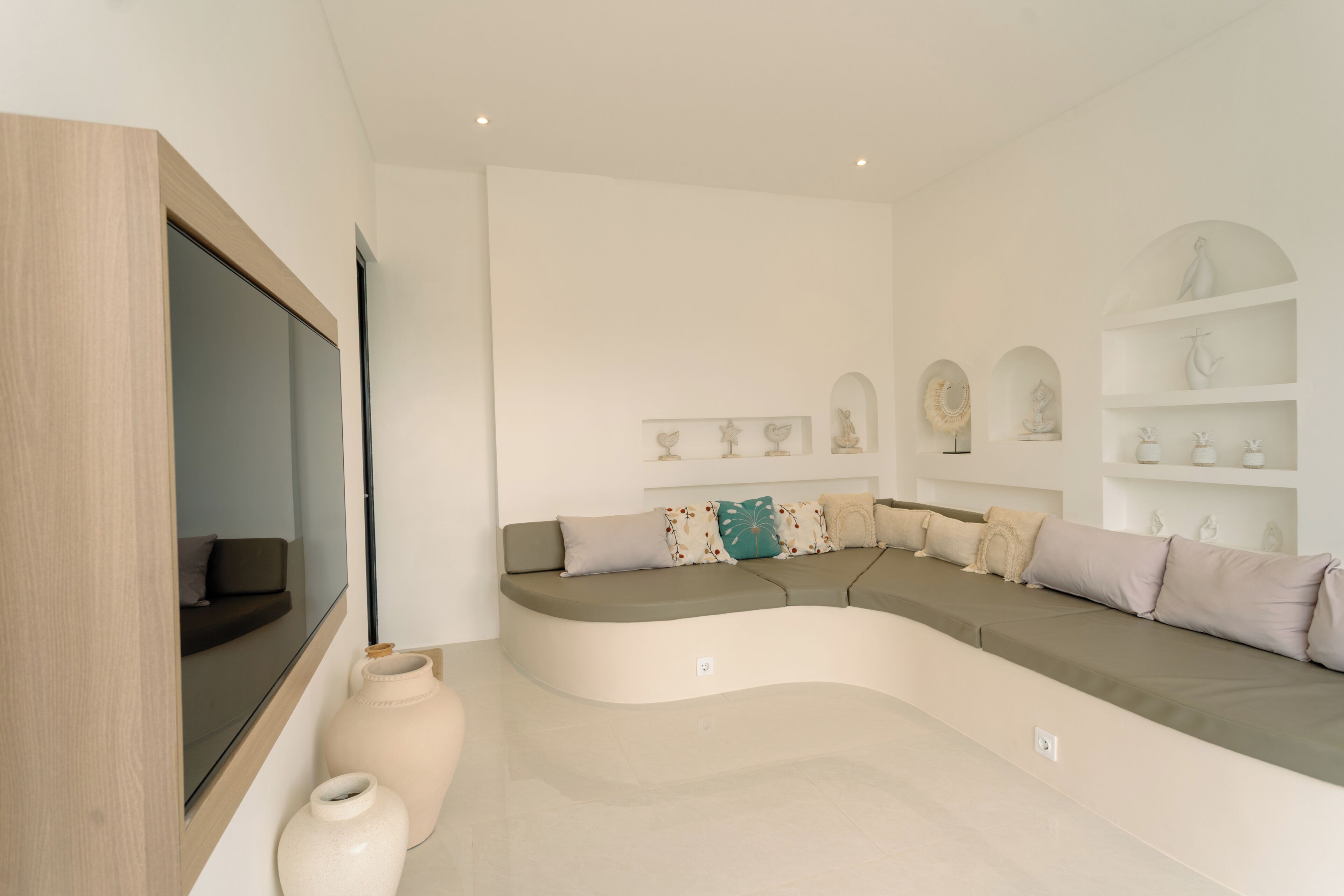Villa estándar, vista a la alberca | Interior