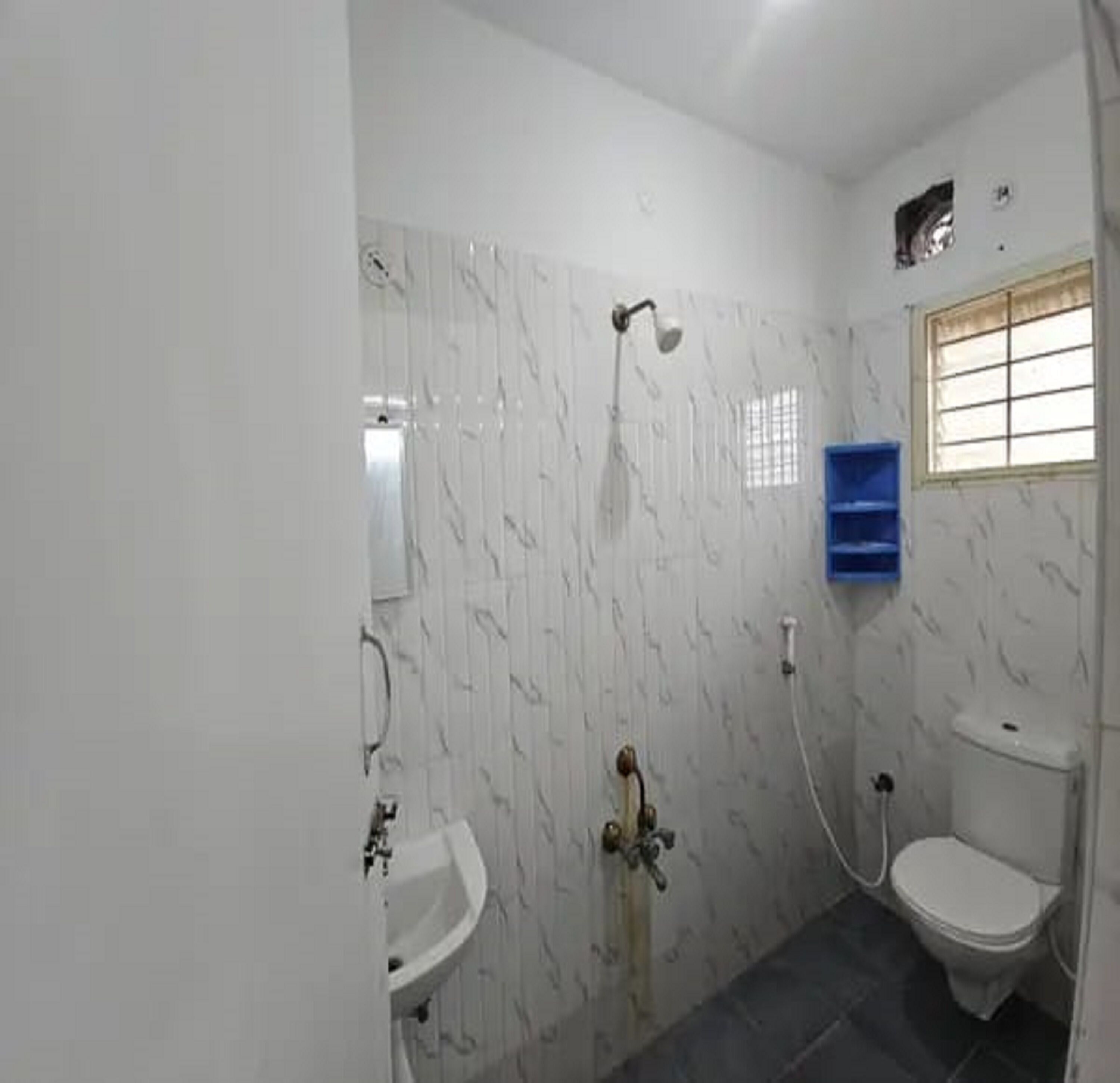 Deluxe Double Room | Bathroom