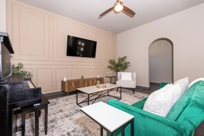 Living area - Vrbo Property (Puerto Peñasco)