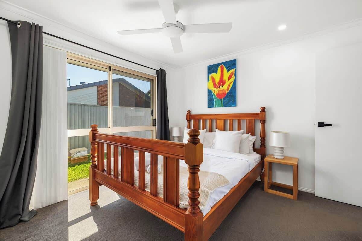 3 bedrooms, iron/ironing board, travel cot, WiFi