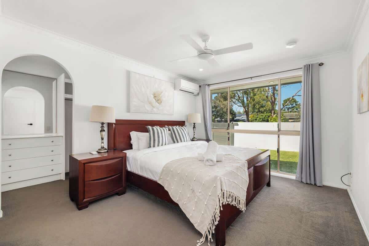 3 bedrooms, iron/ironing board, travel crib, WiFi