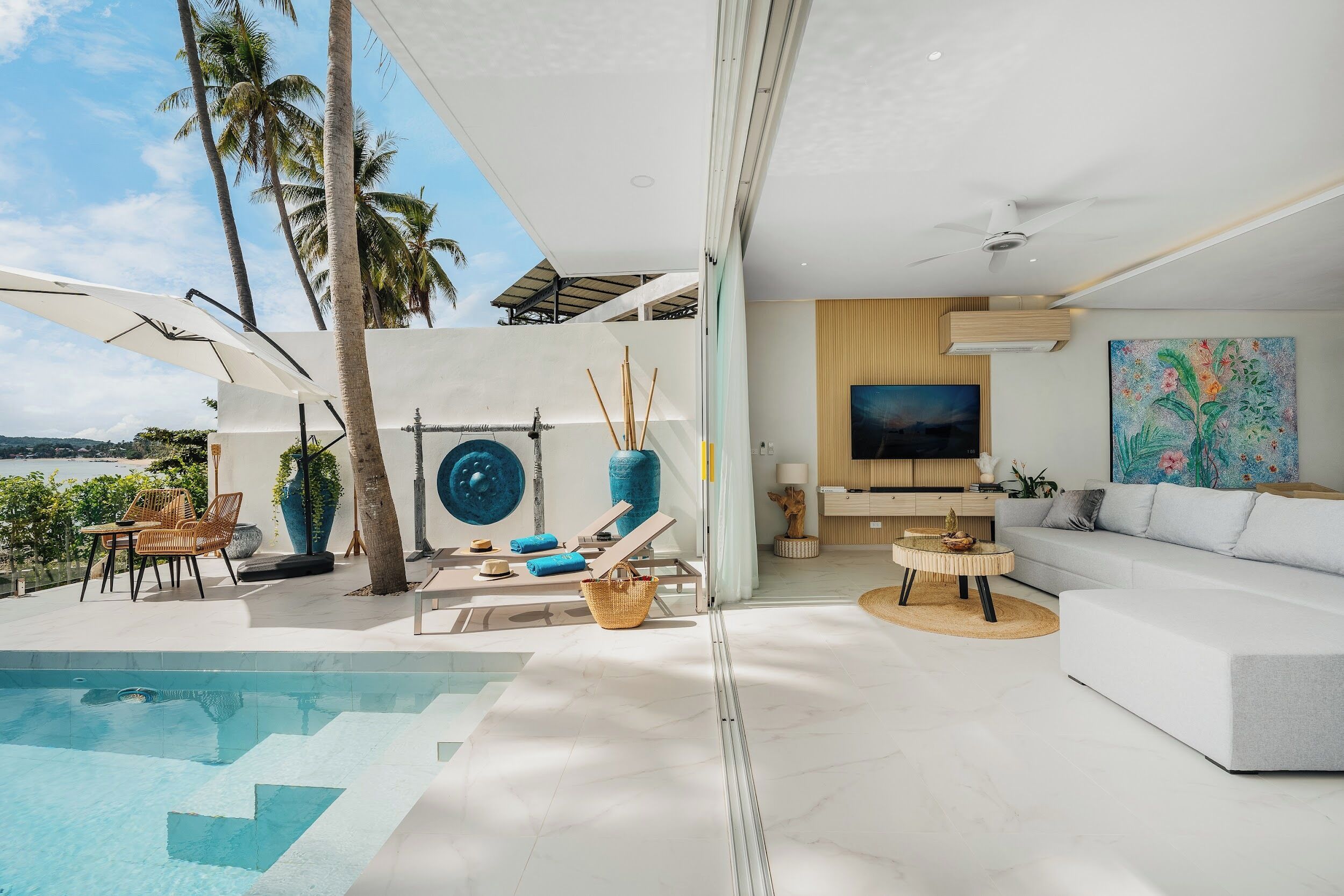 Deluxe Villa, 1 King Bed, Sea View, Beachfront | Pool | Outdoor pool, free pool cabanas, pool loungers