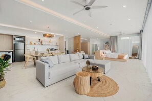 Exclusive Villa, 1 Katil Raja (King), Sea View, Beachfront | Ruang tamu