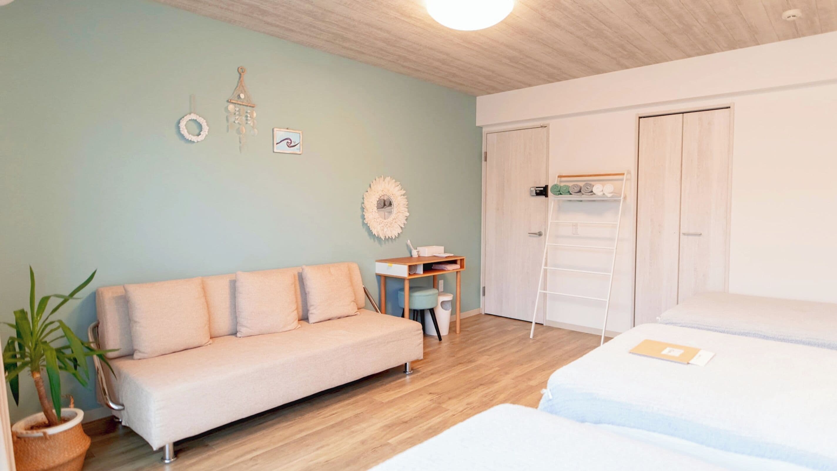 Triple Room