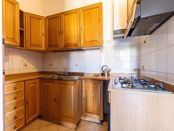 Classic-Apartment, 3 Schlafzimmer | Eigene Küche | Kühlschrank, Ofen, Wasserkocher mit Kaffee-/Teezubehör, Wasserkocher