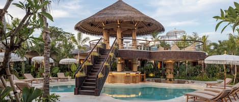 Poolside bar