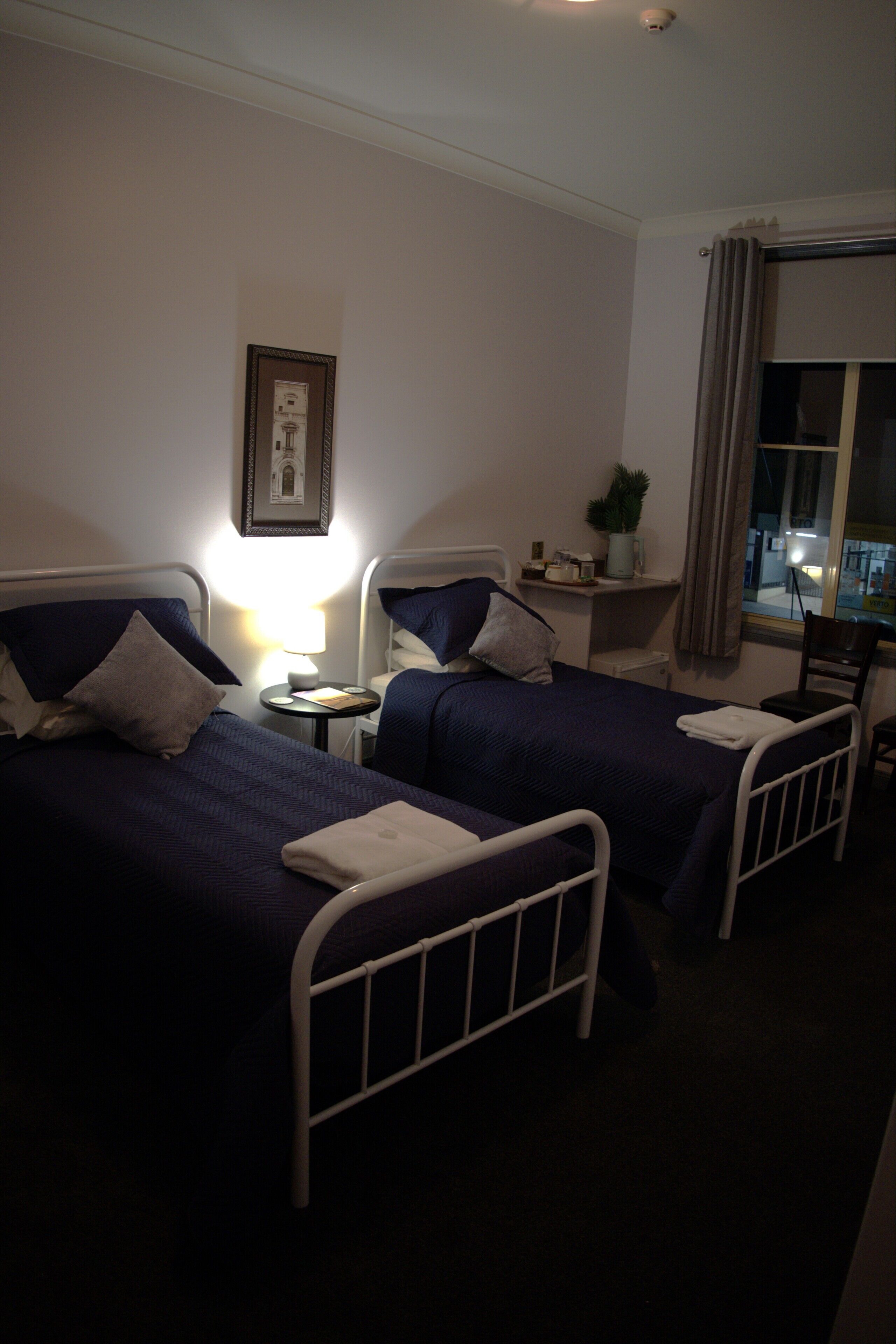 Double or Twin Room, 2 Twin Beds, Non Smoking, Private Bathroom