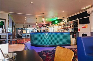 Bar (in der Unterkunft)