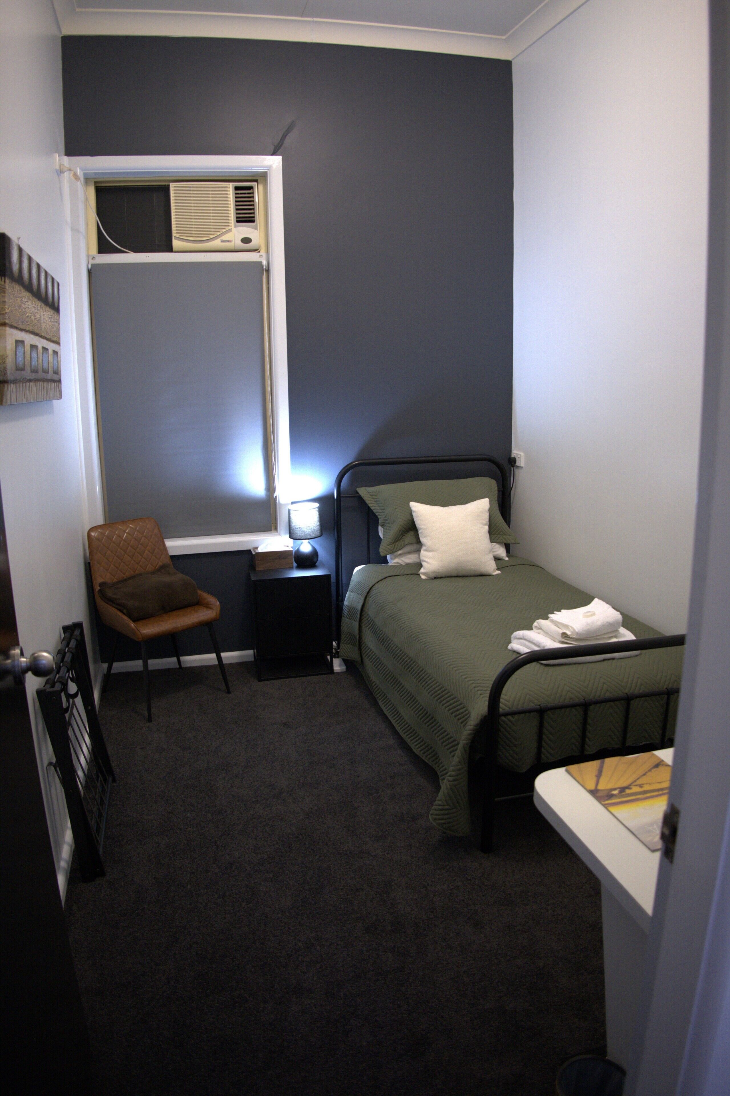 Single Room, 1 Single Bed, Non Smoking, Shared Bathroom | Free WiFi, bed sheets
